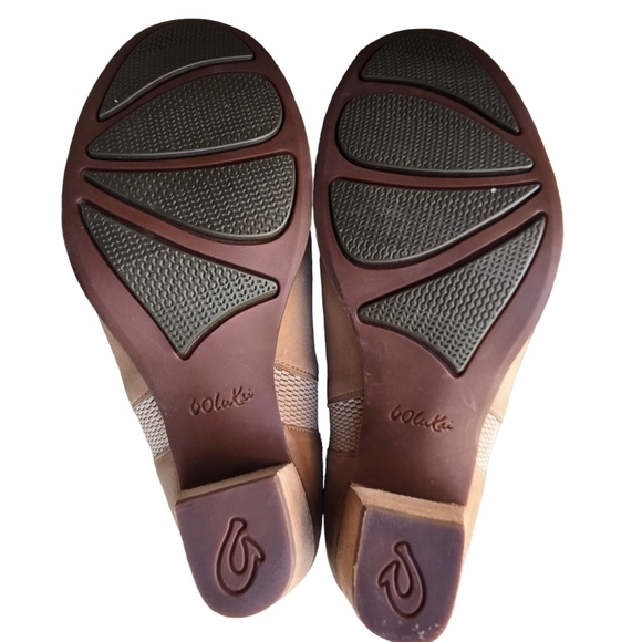 OluKai Ho'ou'i Ankle Boots, Size 8 - Picture 7 of 10